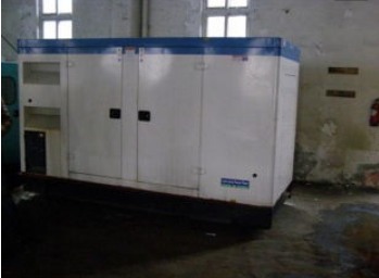 东坡康明斯150kw大型柴油二手发电机组